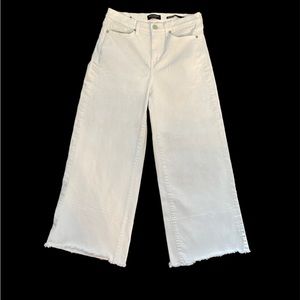 Banana Republic White Denim Raw Hem Cropped Wide Leg Jeans - Size 27